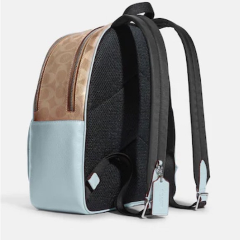 Authentic Coach backpack - Picture 2 of 6